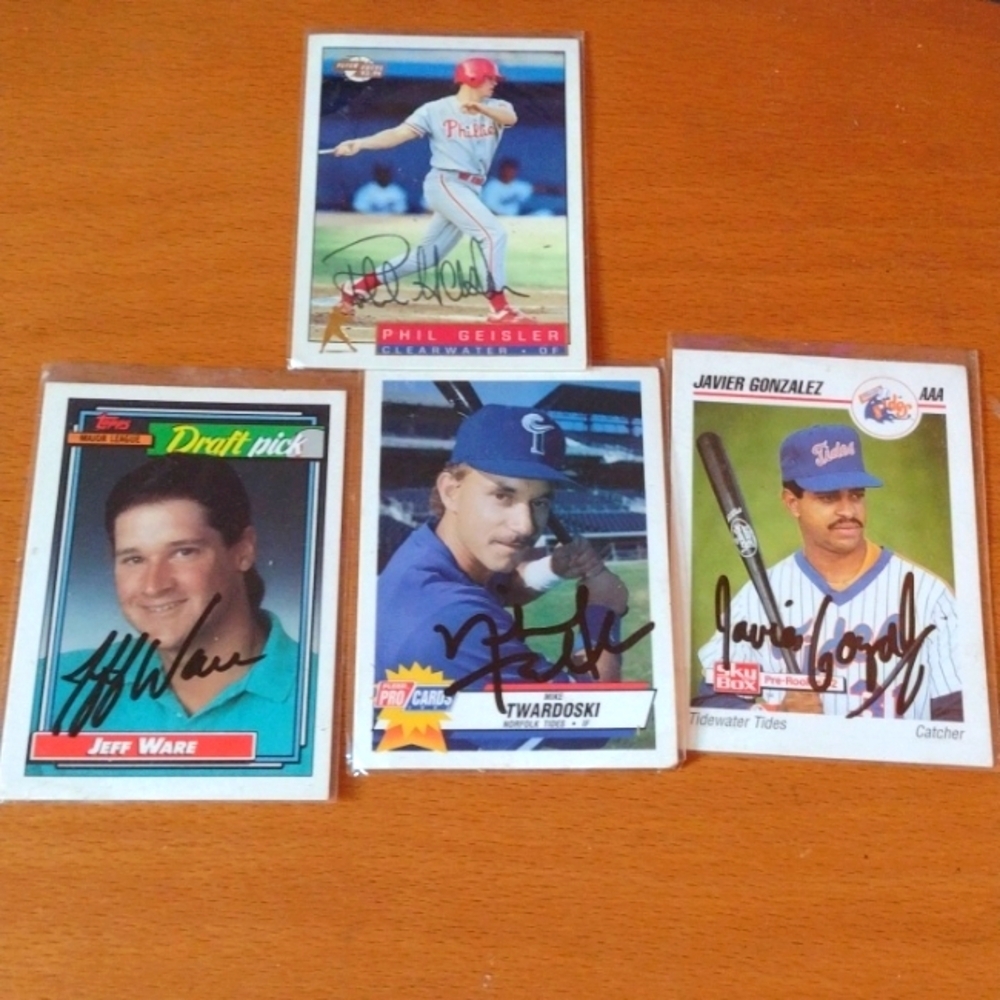Autographed Rookie BB CARDS